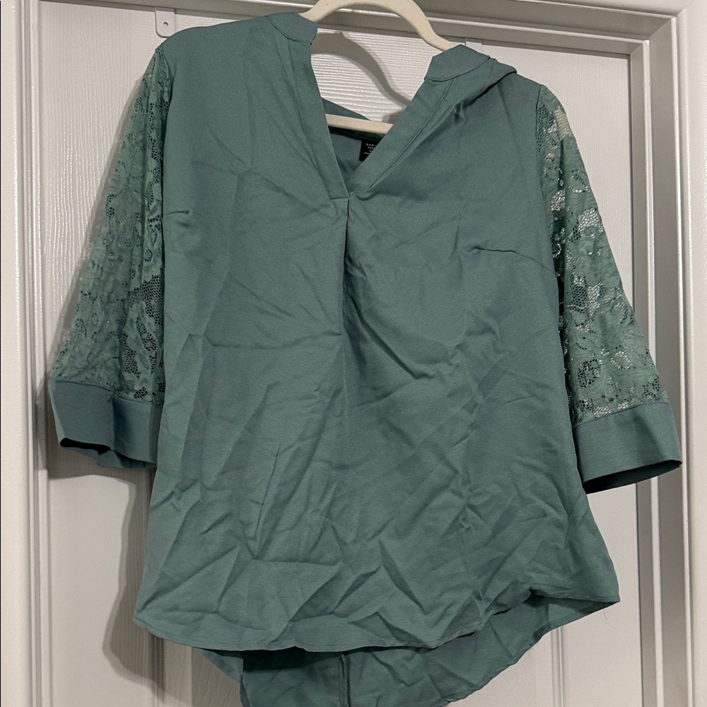 SHEIN Green Lace Sleeve Blouse